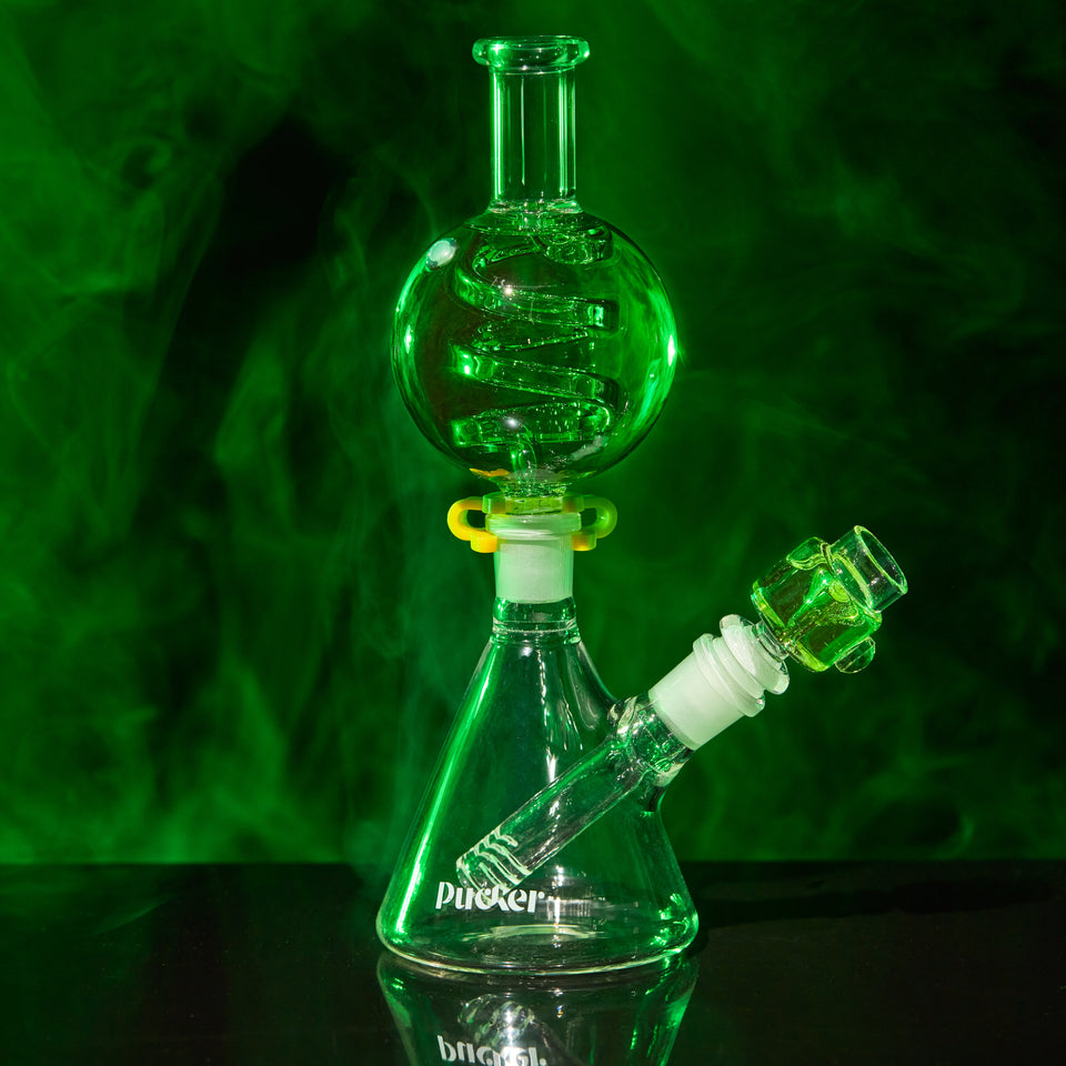 PUCKER Goblet Freeze Smoking Water Pipe Bong Glycerin-filled