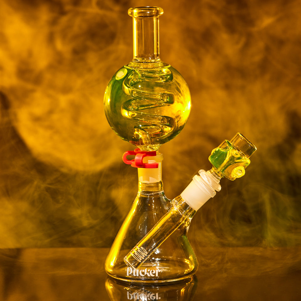 PUCKER Goblet Freeze Smoking Water Pipe Bong Glycerin-filled